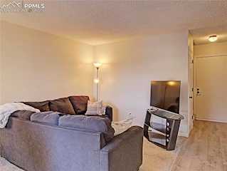 935 Saturn Drive Skyway Condominiums Welcome to this beautifully updated 2-bedroom, 1.5-bath corner condo offering 1,012 sq. ft. of... Colorado Springs El Paso CO 80905 2107637 condo for sale $170,000 2107637 Photo 4