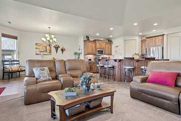 2212 Chippenham CT St George, UT 84770 home for sale, MLS#25-267035 - Erika Rogers Photo 3