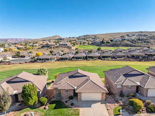 2145 S Legacy DR St George, UT 84770 home for sale, MLS#25-267045 - Erika Rogers Photo 4