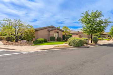 3404 E Sweetwater Springs DR Washington, UT 84780 home for sale, MLS#25-265341 - Erika Rogers Photo 2