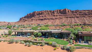 2331 W Entrada Trl #59 St George, UT 84770 home for sale, MLS#25-265883 - Erika Rogers Photo 4