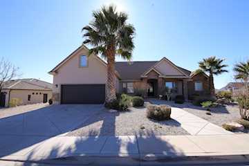 1684 E 290  S St George, UT 84790 home for sale, MLS#25-258286 - Erika Rogers Photo 4