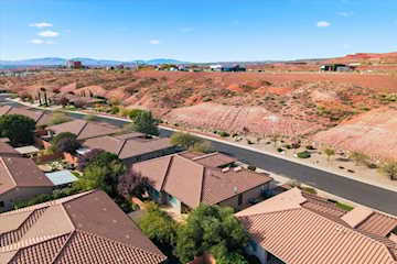 970 N Catalpa DR Washington, UT 84780 home for sale, MLS#25-267059 - Erika Rogers Photo 5