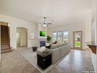 922 E Silver Shadows DR Washington, UT 84780 home for sale, MLS#25-267115 - Erika Rogers Photo 4