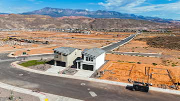 Lot 211 Paraiso Hurricane, UT 84737 home for sale, MLS#25-267126 - Erika Rogers Photo 4