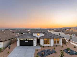 1545 N Daylight ST #129 Washington, UT 84780 home for sale, MLS#25-265654 - Erika Rogers Photo 2