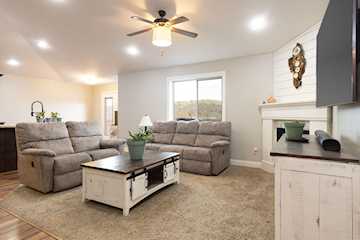 2101 E Ravine Rd RD Enoch, UT 84721 home for sale, MLS#25-267223 - Erika Rogers Photo 5