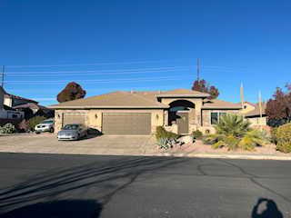 554 S Rainier DR St George, UT 84770 home for sale, MLS#25-267198 - Erika Rogers Photo 2