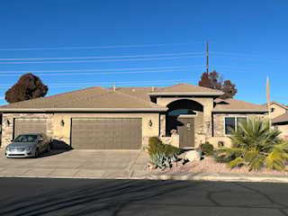 554 S Rainier DR St George, UT 84770 home for sale, MLS#25-267198 - Erika Rogers Photo 3