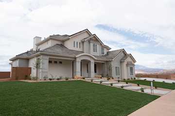 3174 Walnut Canyon DR Washington, UT 84780 home for sale, MLS#25-266109 - Erika Rogers Photo 2