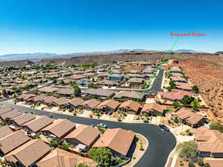 2031 E Colorado ST #204 St George, UT 84790 home for sale, MLS#25-265080 - Erika Rogers Photo 3