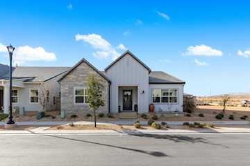 5588 Agave Peak LN St George, UT 84790 home for sale, MLS#25-257248 - Erika Rogers Photo 2