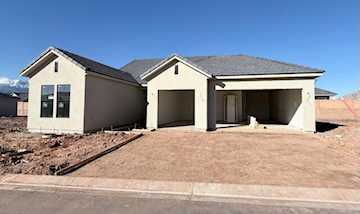 964 W Hamilton Ave Toquerville, UT 84774 home for sale, MLS#25-267027 - Erika Rogers Photo 2