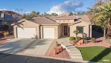 1078 Kanarra CT Washington, UT 84780 home for sale, MLS#25-266341 - Erika Rogers Photo 2