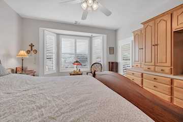 4593 S Flaming Arch DR St George, UT 84790 home for sale, MLS#25-266691 - Erika Rogers Photo 4