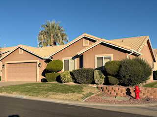 210 N Mall DR #65 St George, UT 84790 home for sale, MLS#25-267385 - Erika Rogers Photo 2