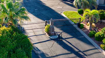 225 N Country #104 St George, UT 84770 condo for sale, MLS#25-263694 - Erika Rogers Photo 3