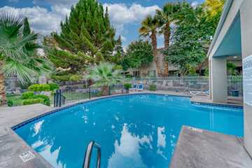 225 N Country #104 St George, UT 84770 condo for sale, MLS#25-263694 - Erika Rogers Photo 2