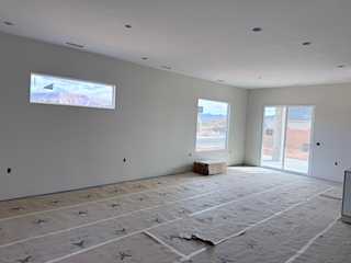 955 W Hamilton Ave Toquerville, UT 84774 home for sale, MLS#25-267440 - Erika Rogers Photo 3