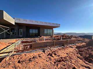 147 N Westgate Hills DR Washington, UT 84780 home for sale, MLS#25-265715 - Erika Rogers Photo 2