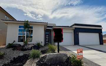 2826 E Smith Creek DR Washington, UT 84780 home for sale, MLS#25-257485 - Erika Rogers Photo 3