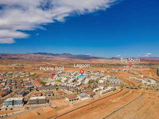 5543 S Carnelian Parkway St George, UT 84790 home for sale, MLS#25-265402 - Erika Rogers Photo 2