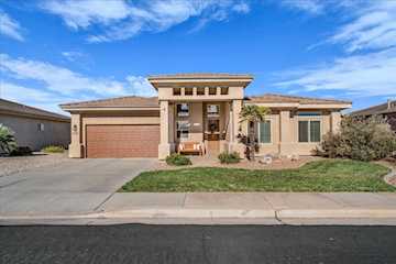2541 E 90 ST S St George, UT 84790 home for sale, MLS#25-267511 - Erika Rogers Photo 2