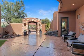 2763 Chaco Trl St George, UT 84770 home for sale, MLS#25-264336 - Erika Rogers Photo 3