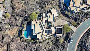 2442 N Kiva Trl St George, UT 84770 home for sale, MLS#25-267578 - Erika Rogers Photo 2