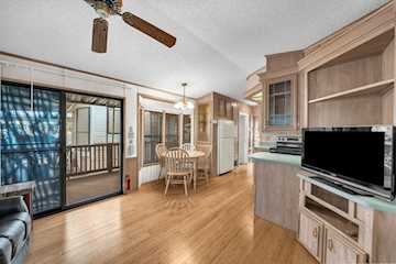 1225 N Dixie Downs RD #86 St George, UT 84770 home for sale, MLS#25-267589 - Erika Rogers Photo 5