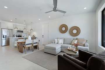 425 W Momori CIR #B2 Kanab, UT 84741 home for sale, MLS#25-267595 - Erika Rogers Photo 4