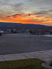 6181 S White Bee CIR St George, UT 84790 home for sale, MLS#25-267172 - Erika Rogers Photo 5