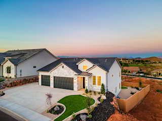 1886 N Chapman Drive Washington, UT 84780 home for sale, MLS#25-264018 - Erika Rogers Photo 3