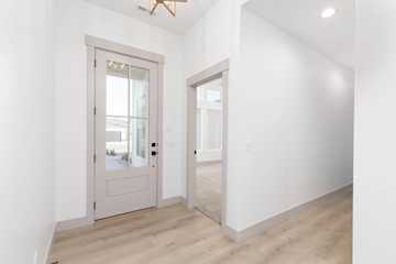 1957 Chalet CIR Santa Clara, UT 84765 home for sale, MLS#25-267639 - Erika Rogers Photo 5