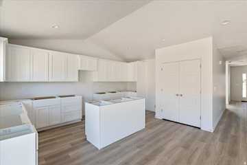 3687 N Columbine Way Way #380 Eagle Mountain, UT 84005 home for sale, MLS#25-267657 - Erika Rogers Photo 4