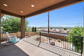 2752 E 50 S ST St George, UT 84790 home for sale, MLS#25-267658 - Erika Rogers Photo 4