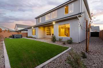 2847 E Freshet DR Washington, UT 84780 home for sale, MLS#25-267446 - Erika Rogers Photo 3