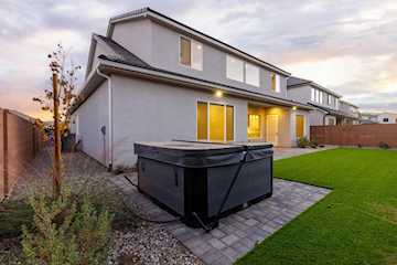 2847 E Freshet DR Washington, UT 84780 home for sale, MLS#25-267446 - Erika Rogers Photo 4