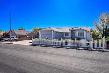 2294 E 170  N St George, UT 84770 home for sale, MLS#26-267690 - Erika Rogers Photo 2