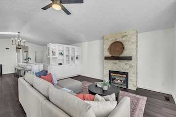 1331 N Dixie Downs RD #100 St George, UT 84770 home for sale, MLS#25-263745 - Erika Rogers Photo 2