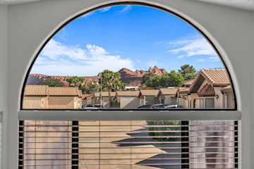1331 N Dixie Downs RD #100 St George, UT 84770 home for sale, MLS#25-263745 - Erika Rogers Photo 5