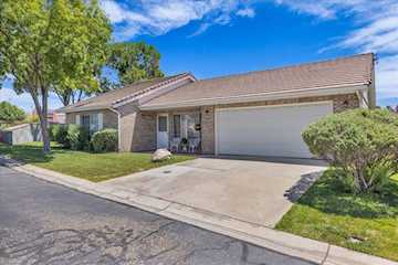 1090 E 700 S #24 St George, UT 84790 home for sale, MLS#25-262276 - Erika Rogers Photo 2