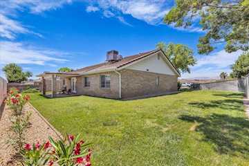 1090 E 700 S #24 St George, UT 84790 home for sale, MLS#25-262276 - Erika Rogers Photo 5
