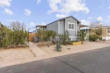 1450 N Dixie Downs RD #148 St George, UT 84770 home for sale, MLS#25-267102 - Erika Rogers Photo 3