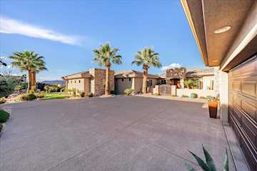 1815 S Paragon DR St George, UT 84790 home for sale, MLS#25-266264 - Erika Rogers Photo 3