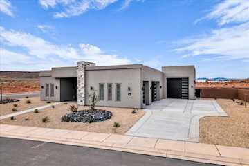 3344 S Guide Star Way Hurricane, UT 84737 home for sale, MLS#25-267640 - Erika Rogers Photo 2