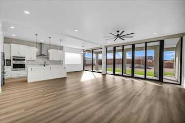 3344 S Guide Star Way Hurricane, UT 84737 home for sale, MLS#25-267640 - Erika Rogers Photo 5