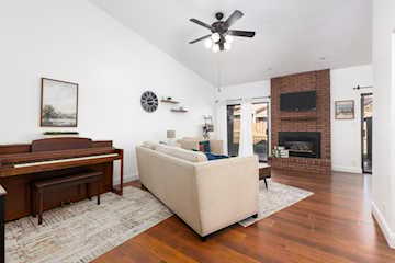 987 W Bloomington Dr  S St George, UT 84790 home for sale, MLS#25-267716 - Erika Rogers Photo 4