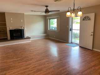 1989 W 1800  N St George, UT 84770 home for sale, MLS#25-260150 - Erika Rogers Photo 2