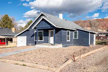 131 S 200  E Cedar City, UT 84720 home for sale, MLS#26-267773 - Erika Rogers Photo 3